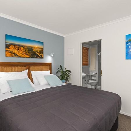 The Village Apartment, Just Steps To The Village Shops, Bars And Restaurants Havelock North Dış mekan fotoğraf
