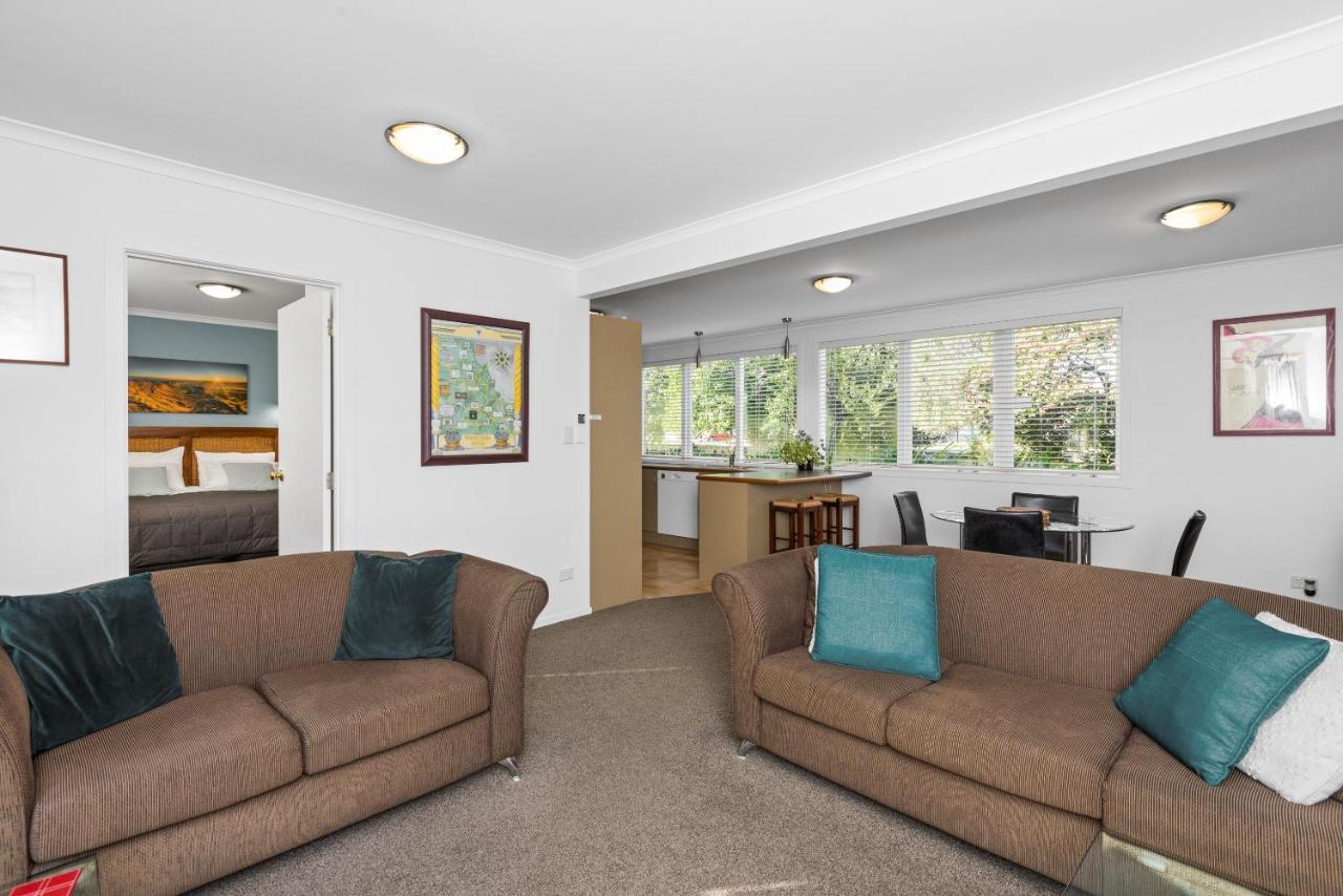 The Village Apartment, Just Steps To The Village Shops, Bars And Restaurants Havelock North Dış mekan fotoğraf