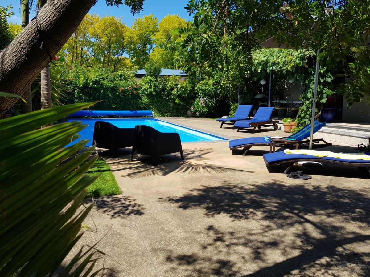The Village Apartment, Just Steps To The Village Shops, Bars And Restaurants Havelock North Dış mekan fotoğraf